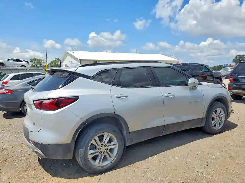 3GNKBHRSXMS512067 2021 CHEVROLET BLAZER-2