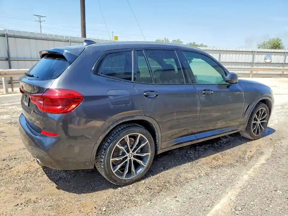 5UXTR9C56KLP93254 2019 BMW X3-2