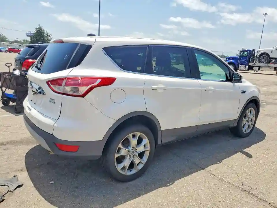 1FMCU9H98DUD78621 2013 FORD ESCAPE-2