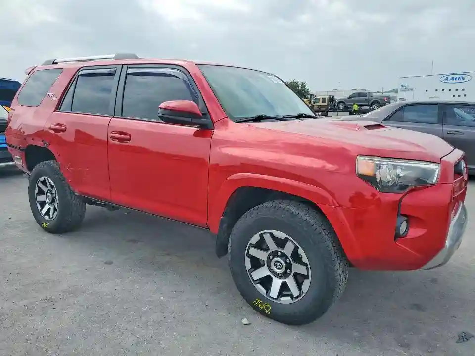 JTEBU5JR2J5581752 2018 TOYOTA 4RUNNER-3