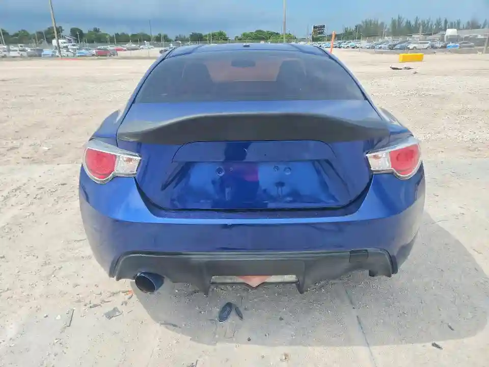 JF1ZNAA15D2732260 2013 SCION FRS-5