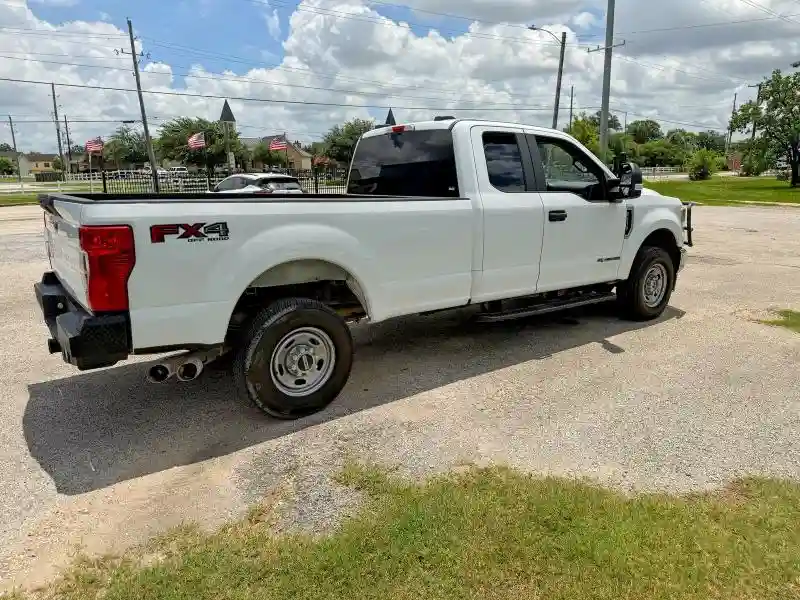 1FT8X2BT0NED76712 2022 FORD F250-3
