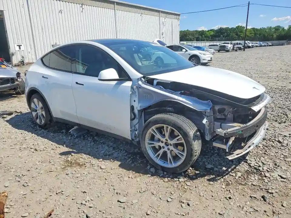 7SAYGDEE9NF314199 2022 TESLA MODEL Y-3