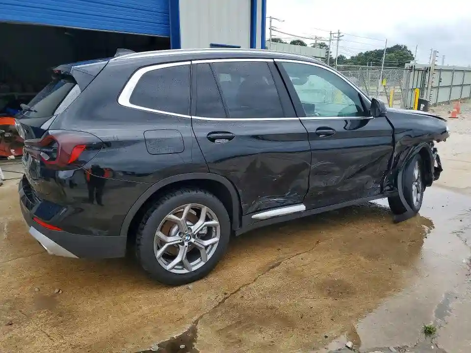 5UX53DP03P9R45569 2023 BMW X3-2