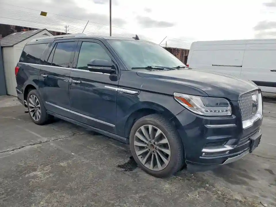5LMJJ3JT7KEL14688 2019 LINCOLN NAVIGATOR-3