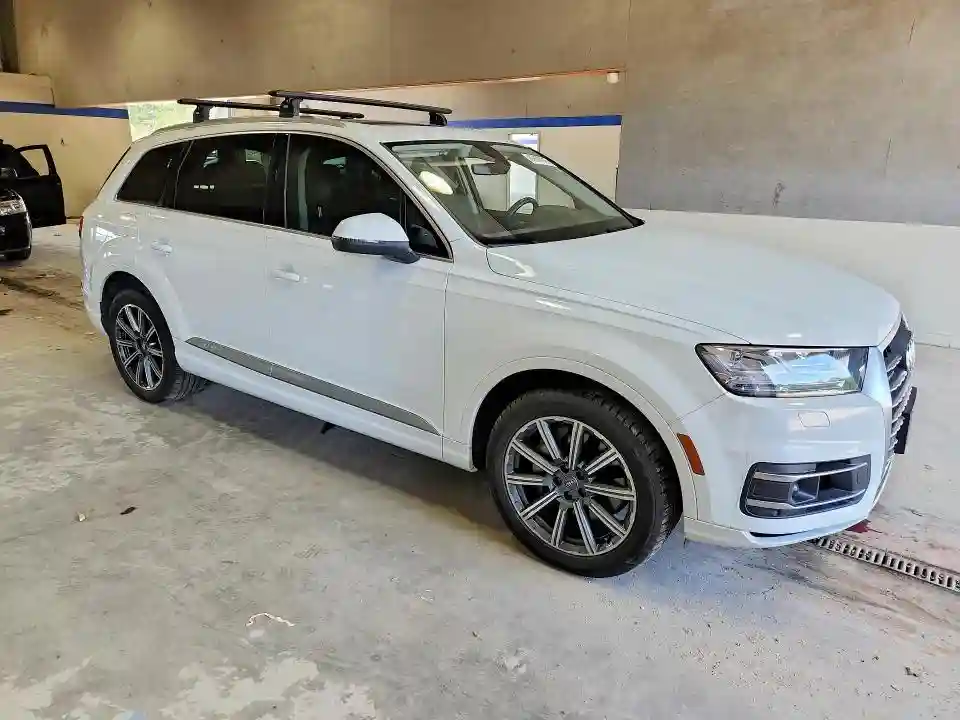 WA1LAAF76JD038308 2018 AUDI Q7-3