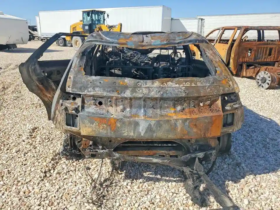 KM8KMDDF9RU250664 2024 HYUNDAI IONIQ 5-5