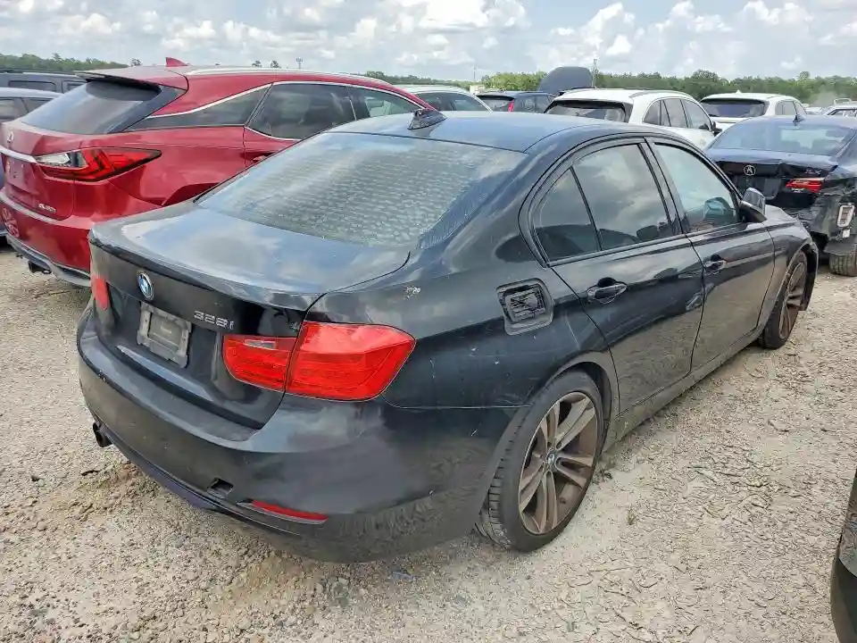 WBA3A5C59CF343175 2012 BMW 3 SERIES-2