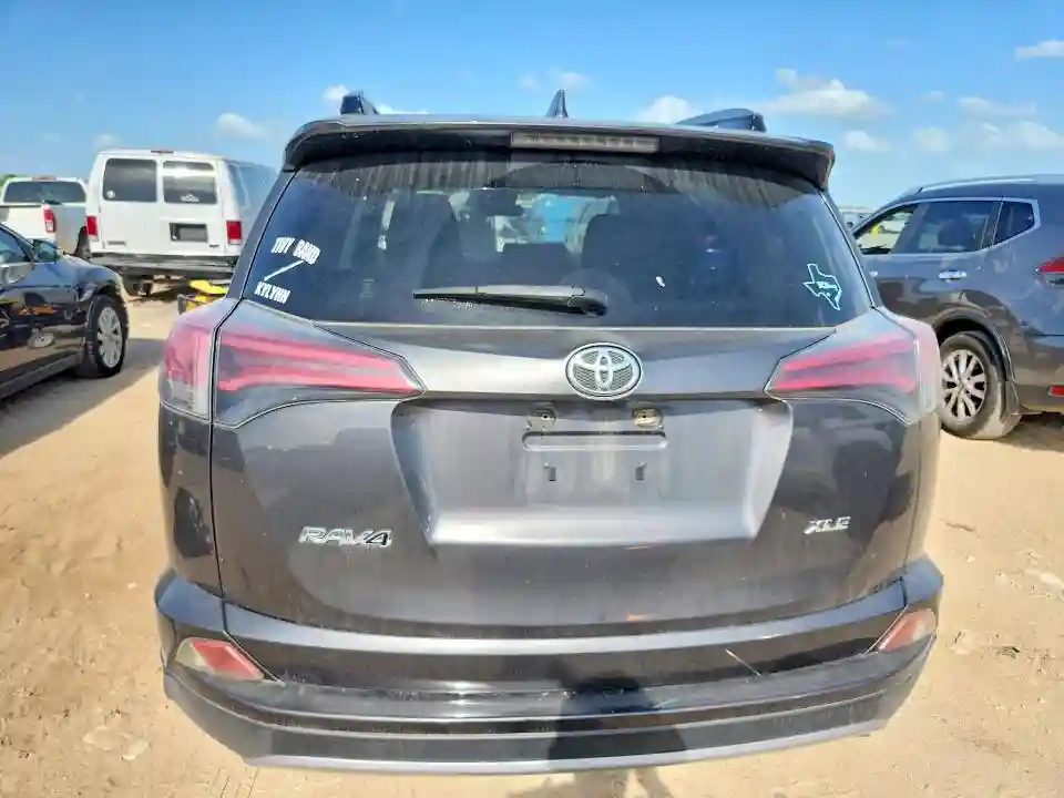 JTMWFREV0JJ162112 2018 TOYOTA RAV4-5