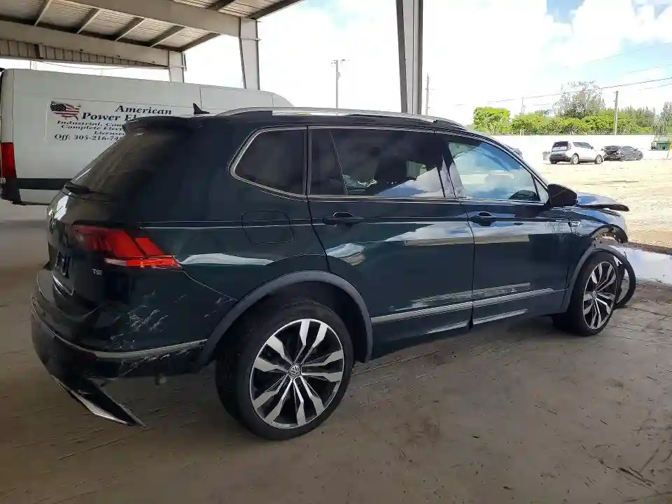 3VV5B7AX9JM186139 2018 VOLKSWAGEN TIGUAN-2
