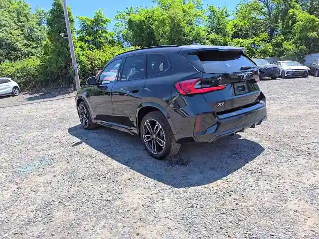 WBX73EF06T5599183 2026 BMW X1-1