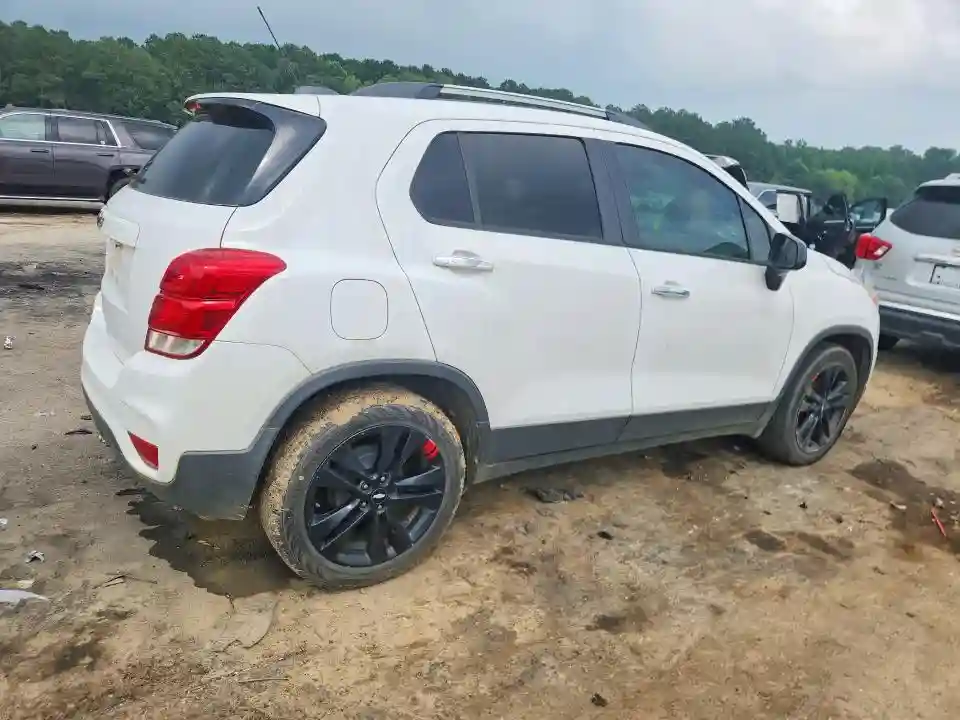 3GNCJLSB9JL167947 2018 CHEVROLET TRAX-2