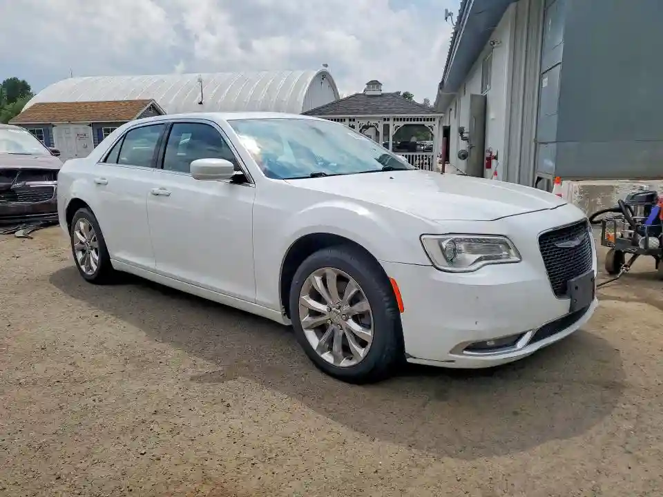 2C3CCARG7GH262098 2016 CHRYSLER 300-3