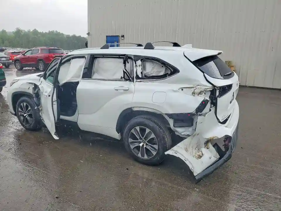 5TDGZRBH5NS577171 2022 TOYOTA HIGHLANDER-1