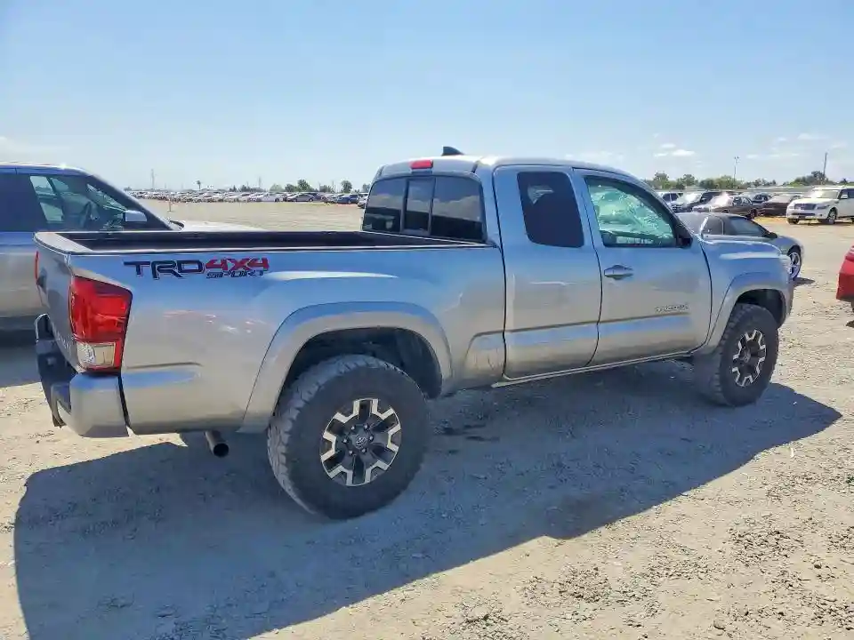 5TFSZ5AN5HX099357 2017 TOYOTA TACOMA-2
