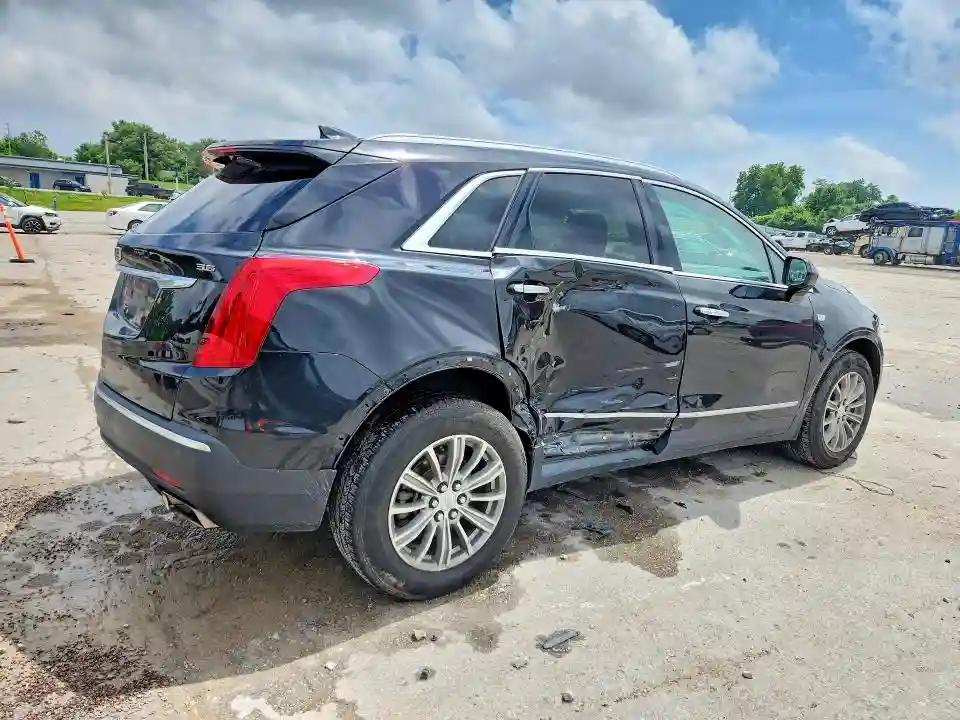 1GYKNDRS6HZ150766 2017 CADILLAC XT5-2