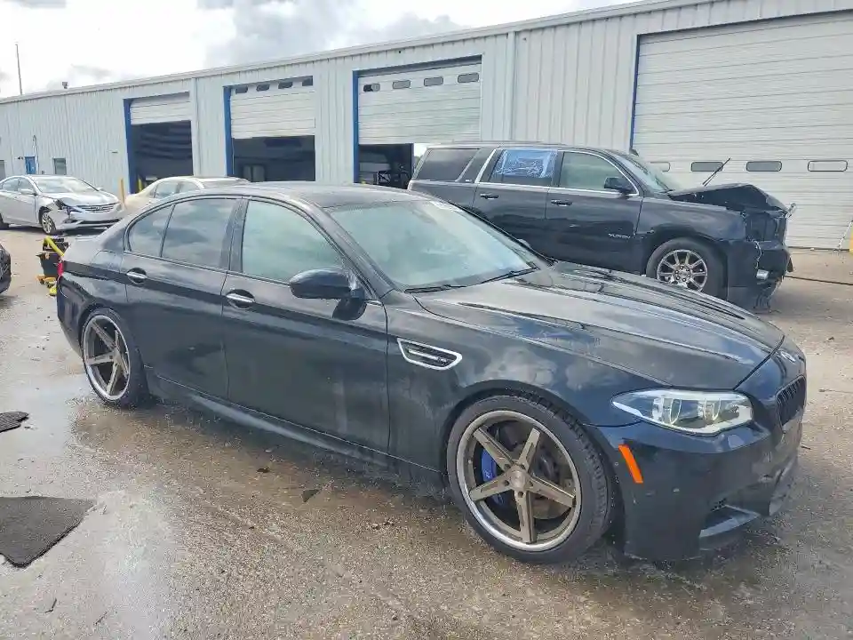 WBSFV9C50FD594784 2015 BMW M5-3