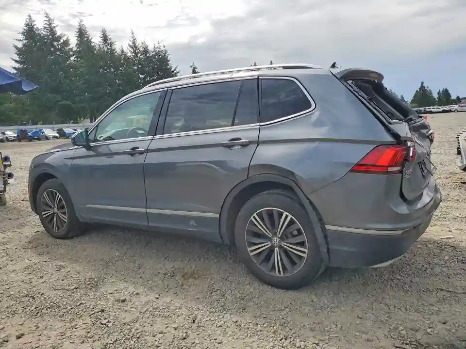 3VV2B7AX9JM076999 2018 VOLKSWAGEN TIGUAN-1