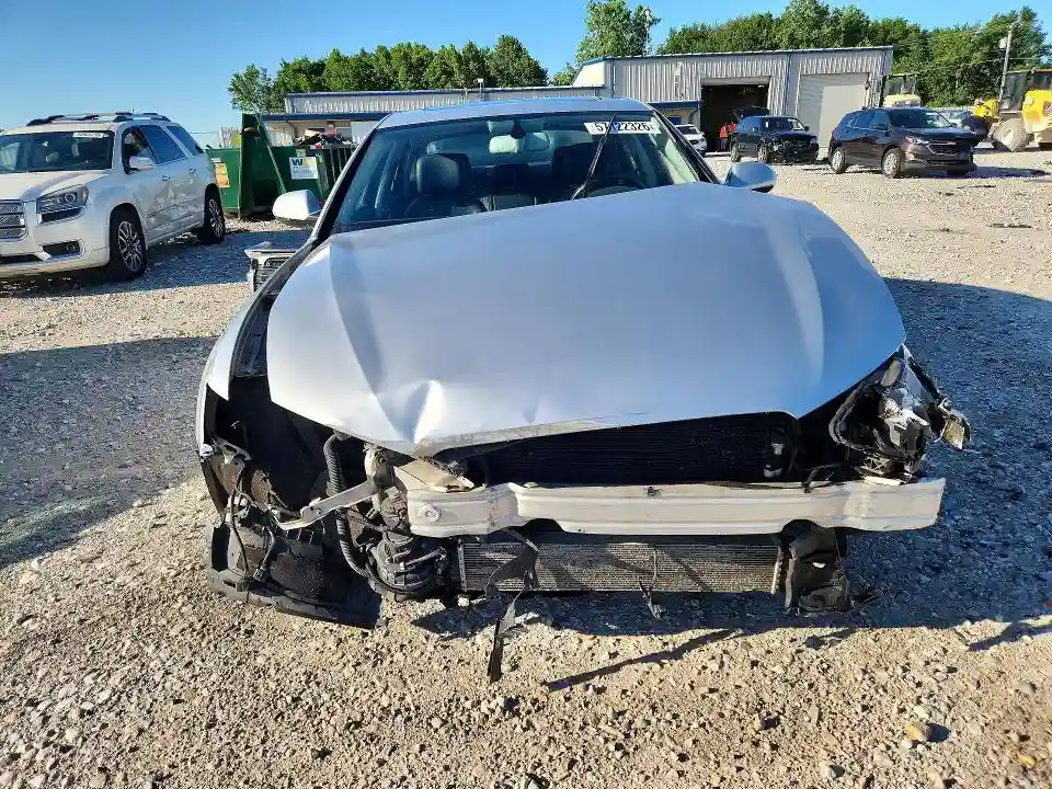 WAUHGAFC3CN041572 2012 AUDI A6-4