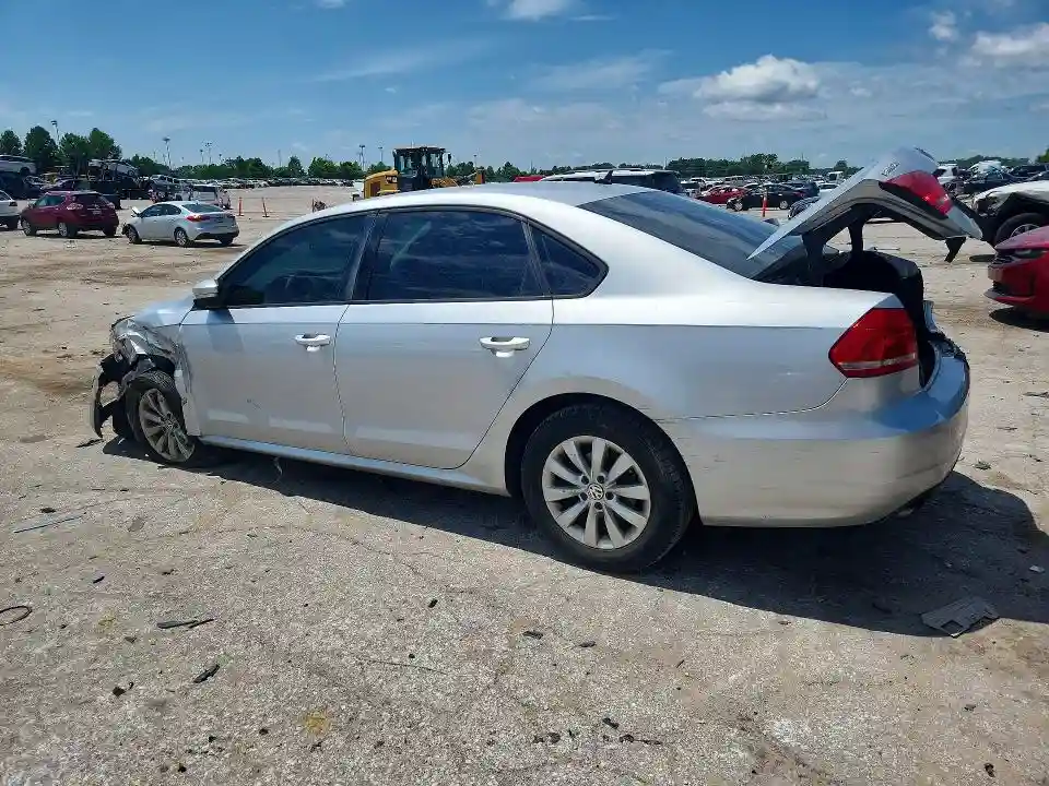 1VWAP7A32DC126878 2013 VOLKSWAGEN PASSAT-1