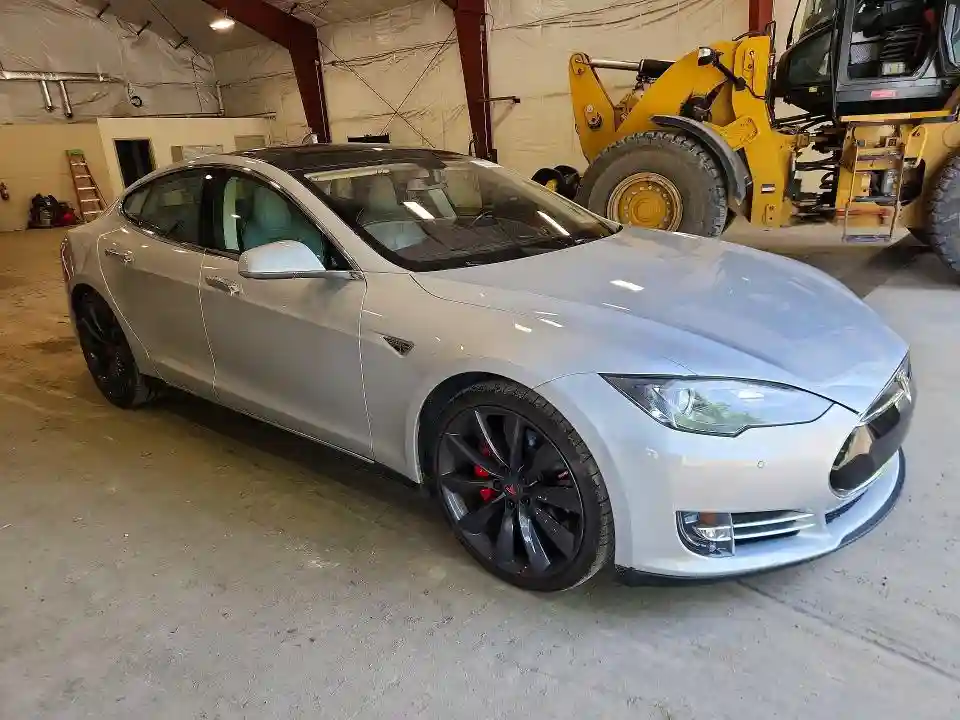 5YJSA1H12EFP43583 2014 TESLA MODEL S-3