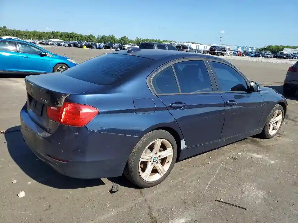 WBA3B5G59ENS06429 2014 BMW 3 SERIES-2