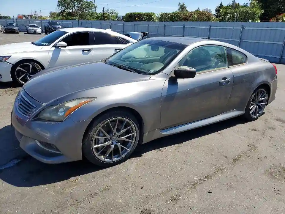 JN1CV6EK2BM214465 2011 INFINITI G37-0
