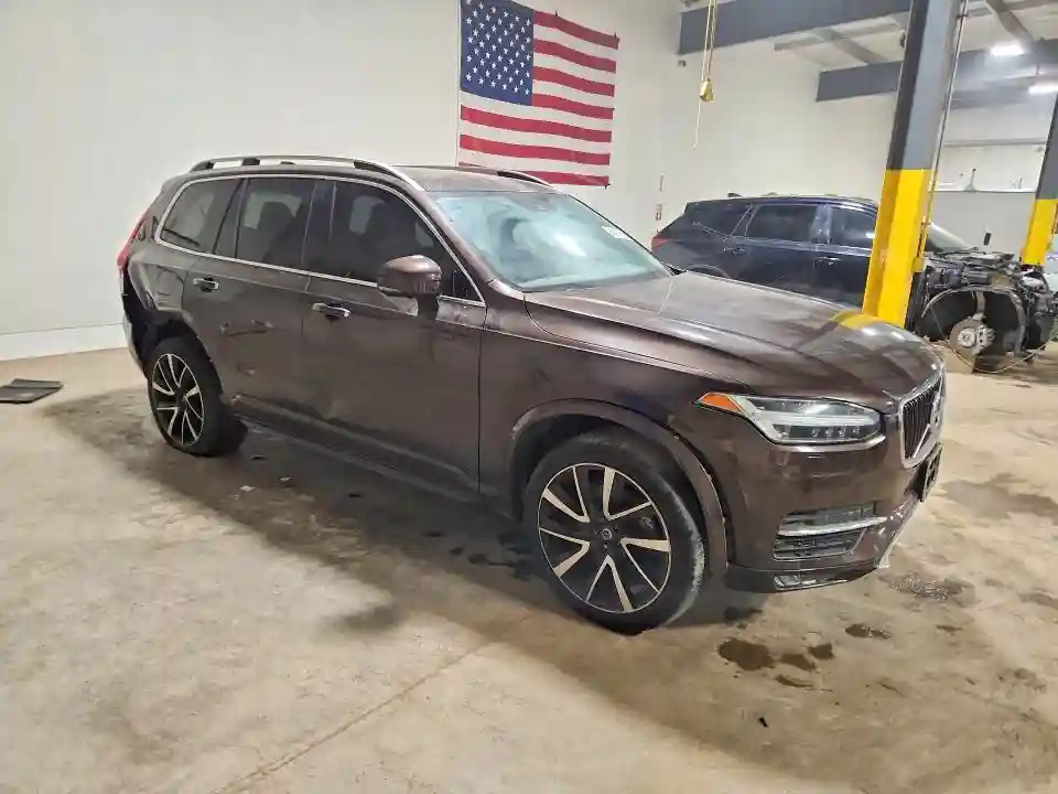 YV4A22PK5J1321560 2018 VOLVO XC90-3