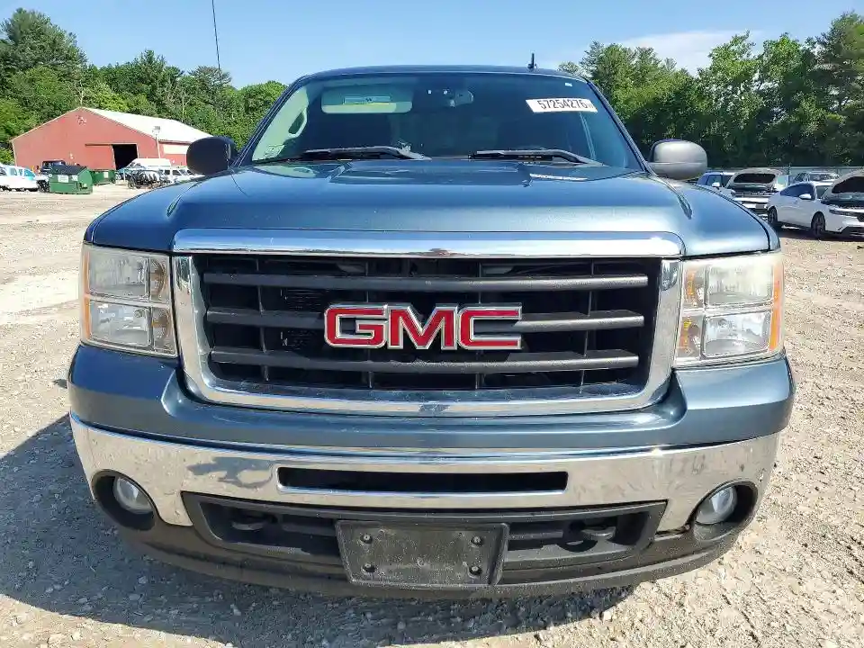 1GTR2VE30BZ419868 2011 GMC SIERRA-4