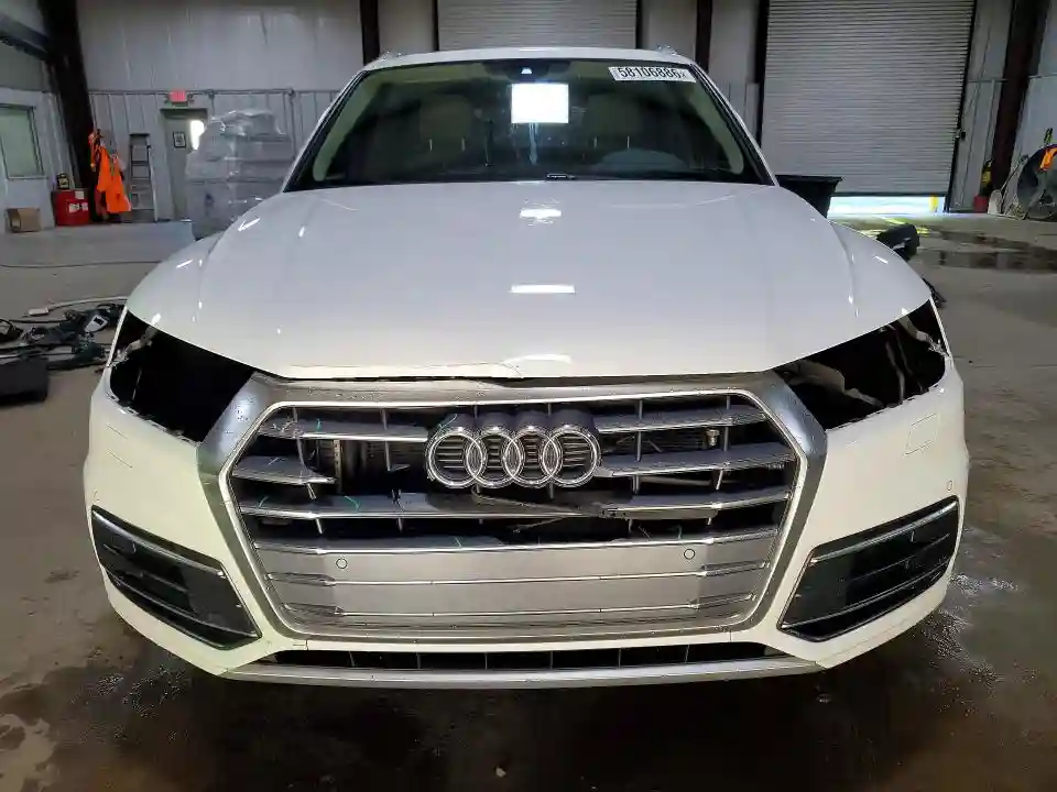 WA1BNAFY2J2113185 2018 AUDI Q5-4
