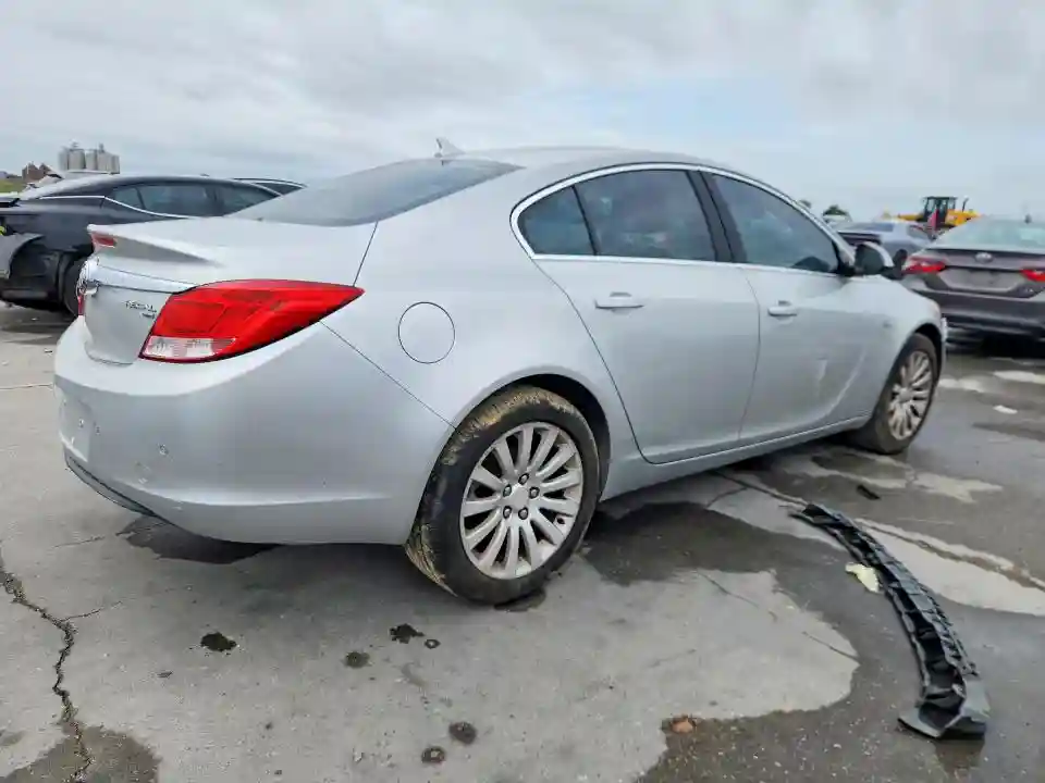 W04GU5GC9B1017421 2011 BUICK REGAL-2