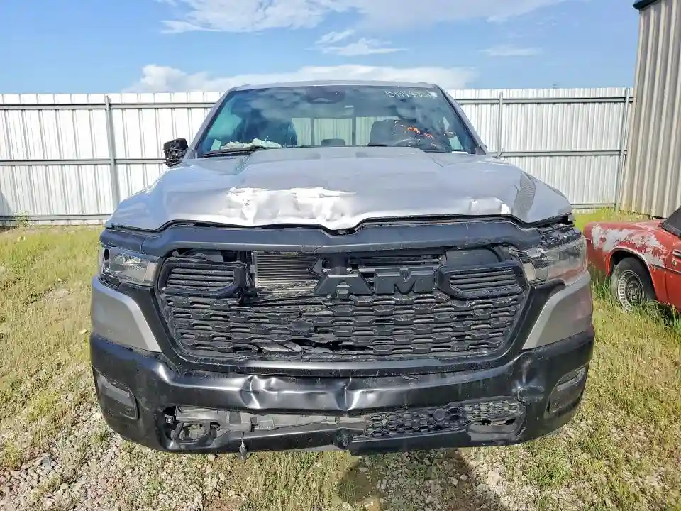 1C6SRFGP4SN718460 2025 RAM 1500-4