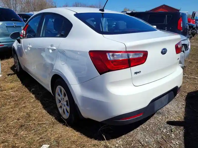 KNADM4A36E6330426 2014 KIA RIO-2