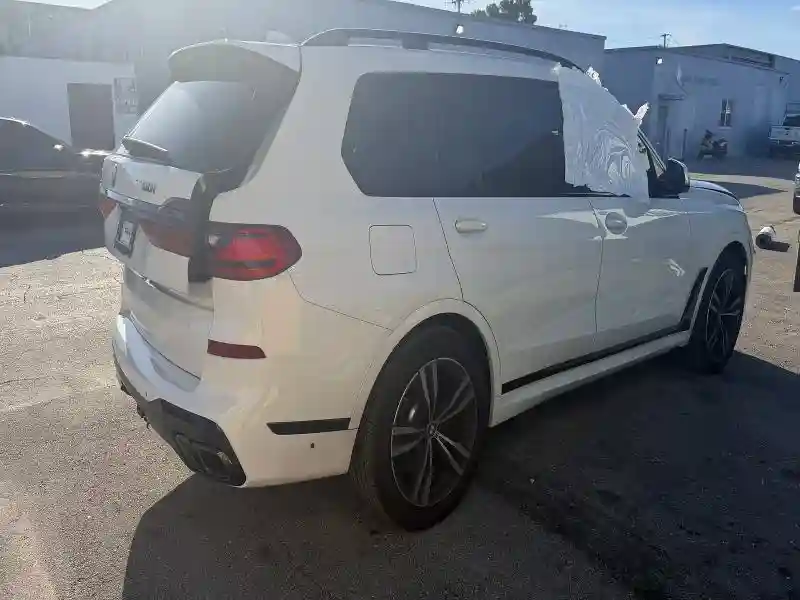 5UXCX6C08N9K31043 2022 BMW X7-3