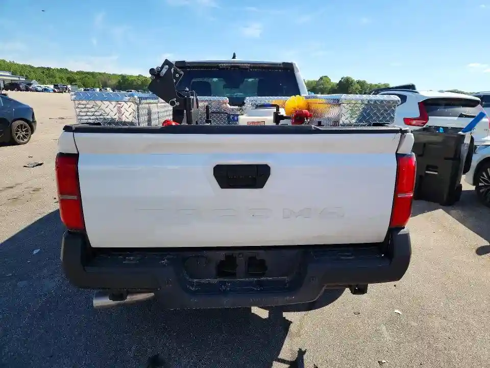 3TYJDAHN4RT008891 2024 TOYOTA TACOMA SR-5