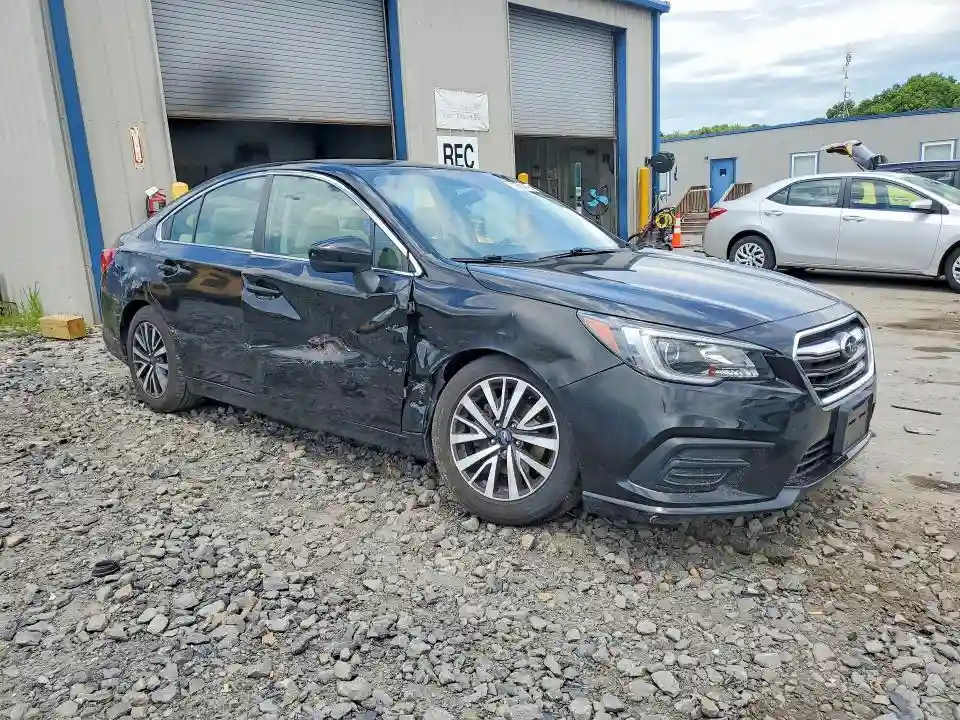 4S3BNAC68J3032890 2018 SUBARU LEGACY-3