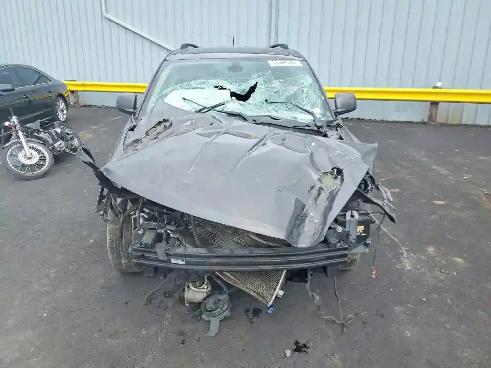 3C4PDCBB6KT719083 2019 DODGE JOURNEY-4