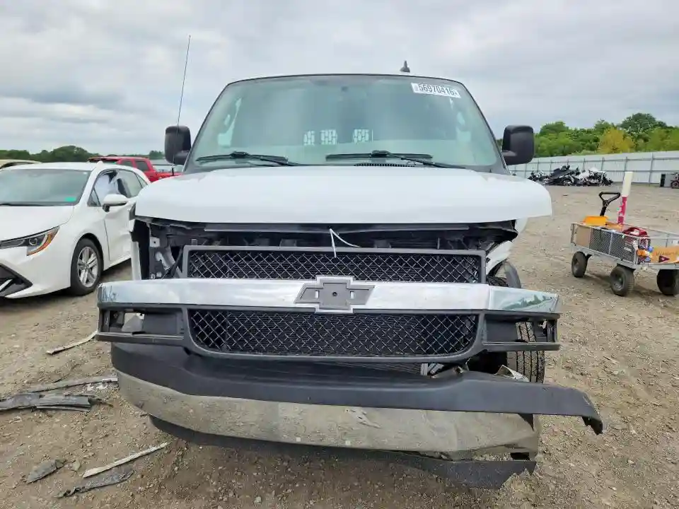 1GCWGAFP5K1246930 2019 CHEVROLET EXPRESS-4