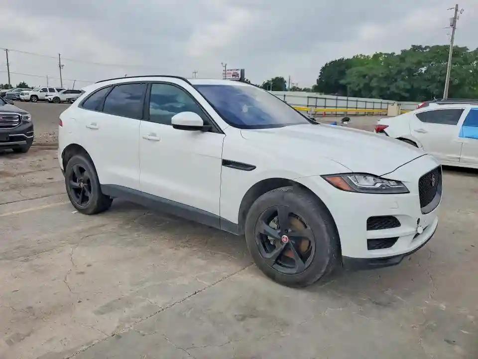SADCK2BN8HA097194 2017 JAGUAR F-PACE-3