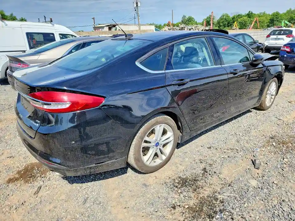 3FA6P0LU8JR152622 2018 FORD FUSION-2