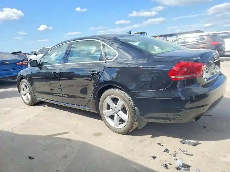 1VWAS7A32FC112321 2015 VOLKSWAGEN PASSAT-1