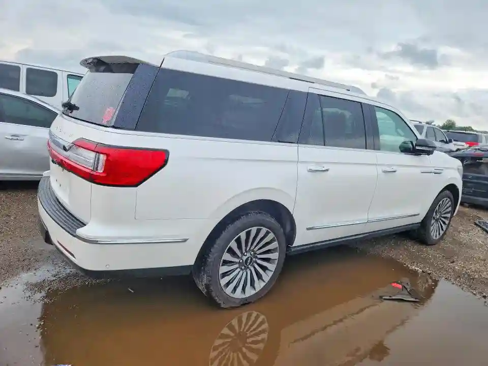 5LMJJ3LT2KEL16510 2019 LINCOLN NAVIGATOR-2