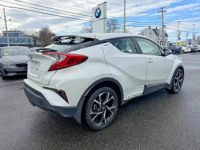 NMTKHMBX6JR021239 2018 TOYOTA C-HR-3