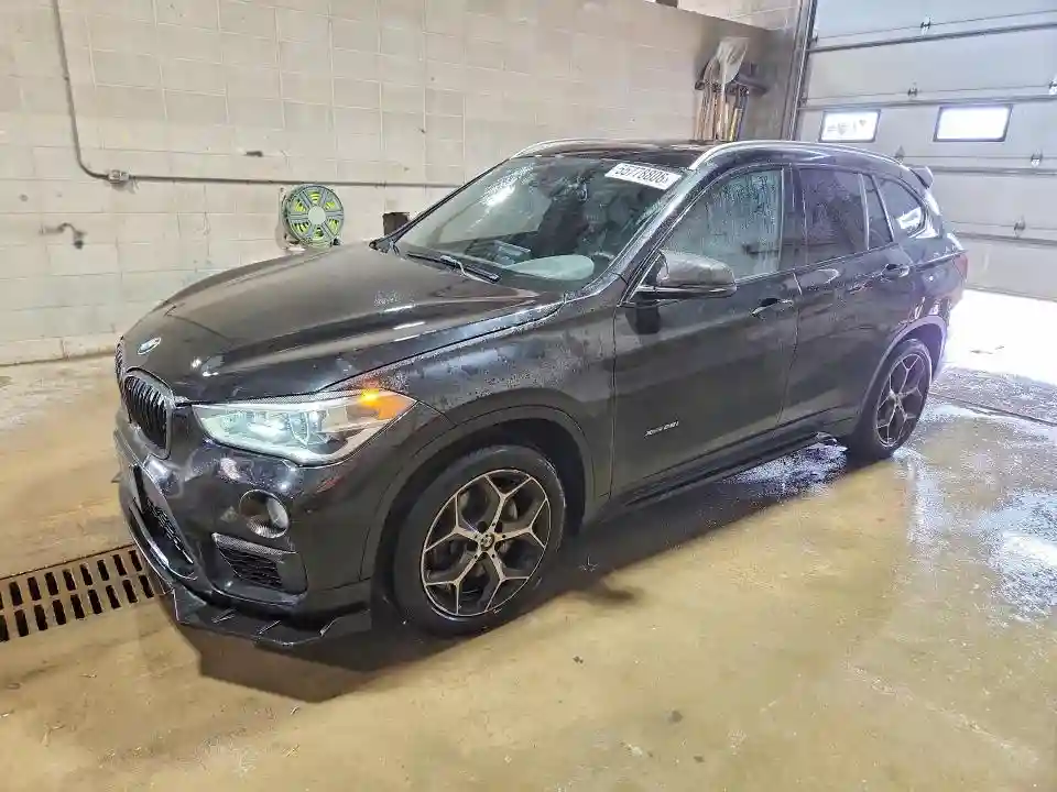 WBXHT3C36GP884175 2016 BMW X1-0