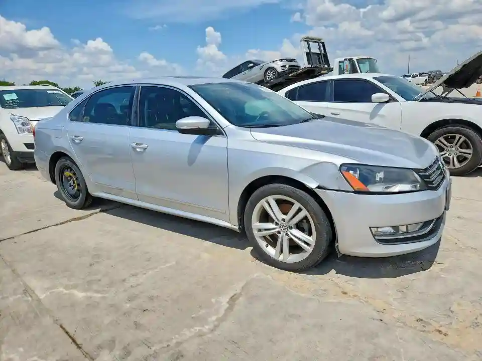 1VWCS7A3XEC018999 2014 VOLKSWAGEN PASSAT-3