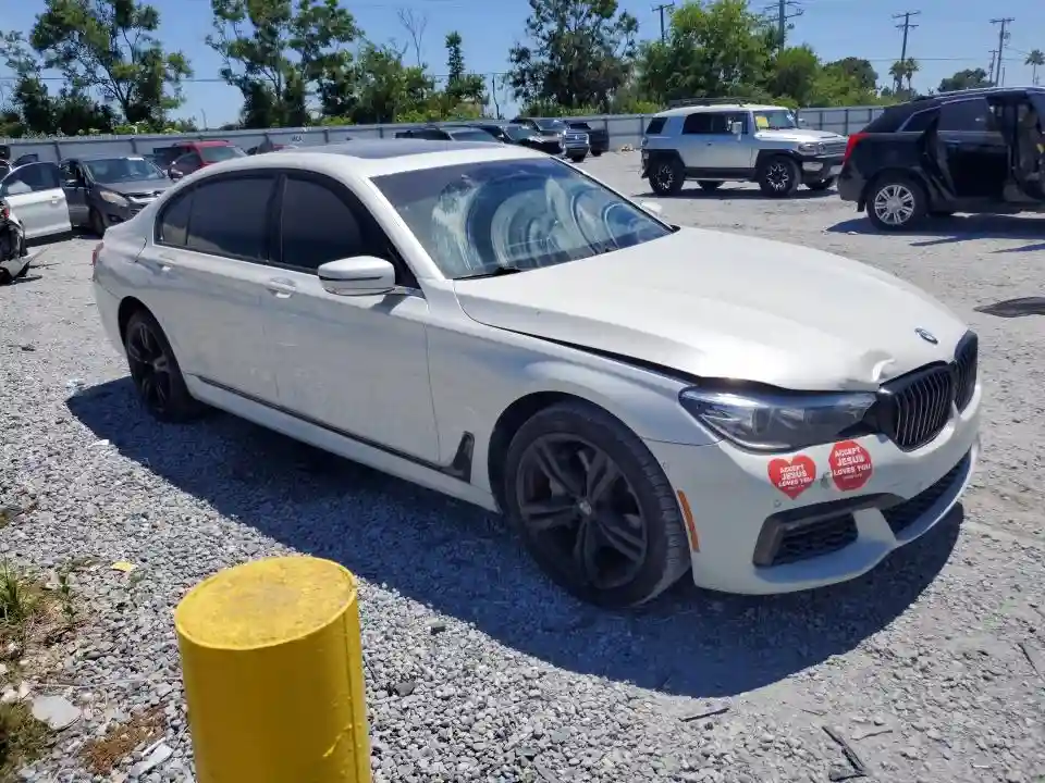 WBA7E2C53JG741932 2018 BMW 7 SERIES-3