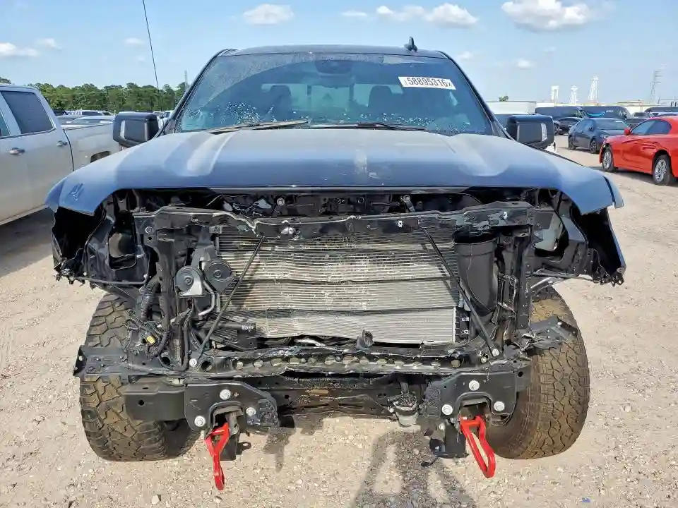 1GTUUEE89TZ249043 2026 GMC SIERRA-4