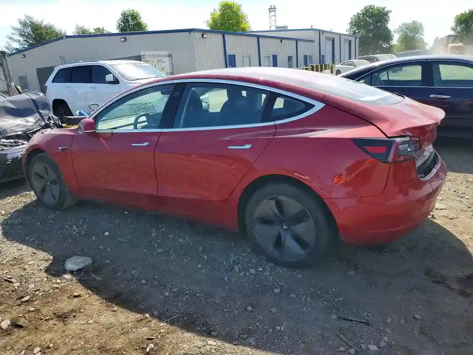5YJ3E1EA8JF004211 2018 TESLA MODEL 3-1