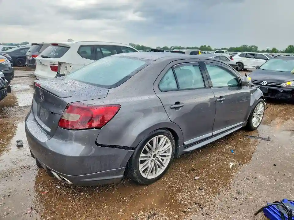 JS2RF9A88B6110301 2011 SUZUKI KIZASHI-2