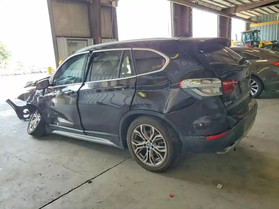 WBXHT3C33G5F65833 2016 BMW X1-1